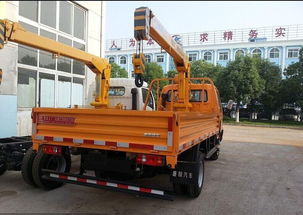 藍(lán)牌隨車吊價格、廠家、配置及圖片全解析